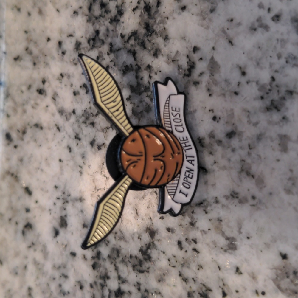 New! Harry Potter I Open At The Close Pin